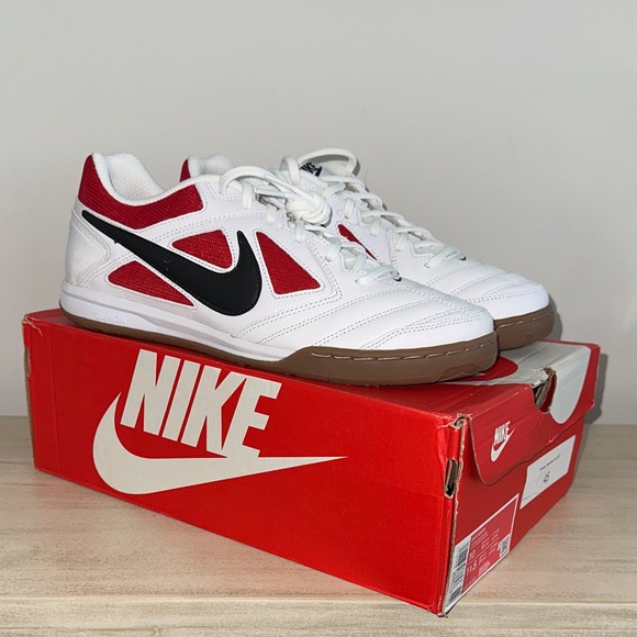 Nike Other - Nike Gato